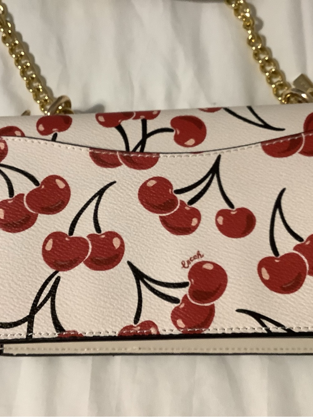 Coach Cream Leather Shoulder Bag & Cherry Print Wallet Set - Red - Picture 7 of 9